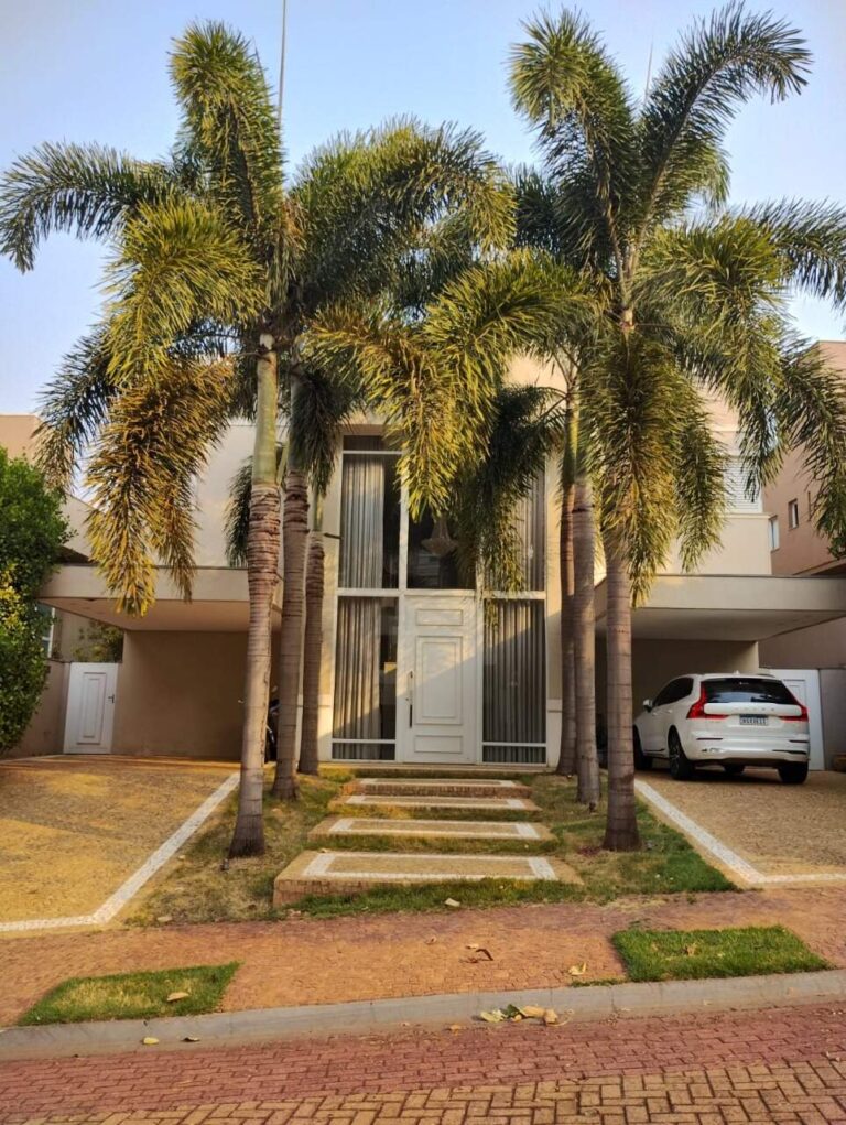 Casa em Condomínio para aluguel no Jardim Botânico: