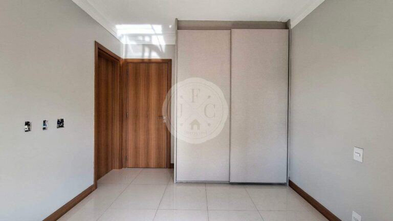 Apartamento à venda no Bosque das Juritis: