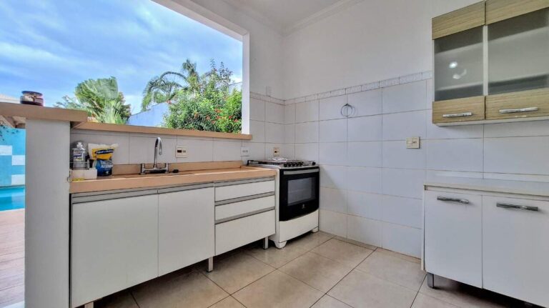 Casa em Condomínio para aluguel no Jardim Botânico: