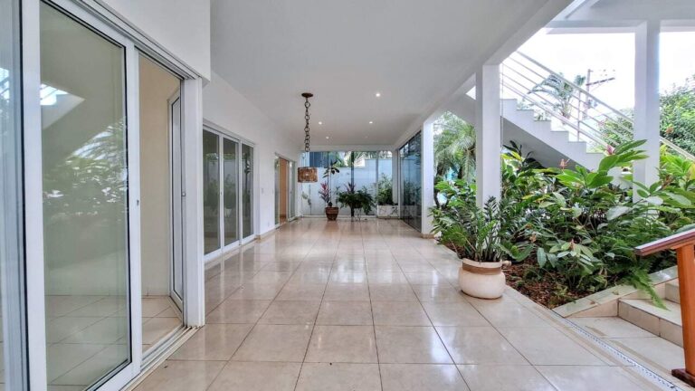 Casa em Condomínio para aluguel no Jardim Botânico: