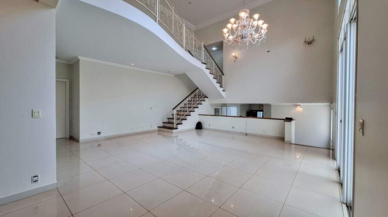Casa em Condomínio para aluguel no Jardim Botânico: