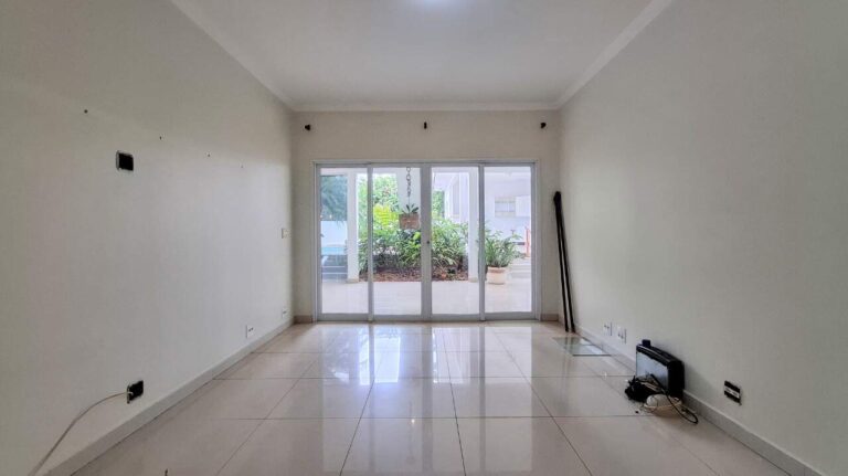 Casa em Condomínio para aluguel no Jardim Botânico: