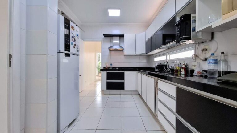 Casa em Condomínio para aluguel no Jardim Botânico: