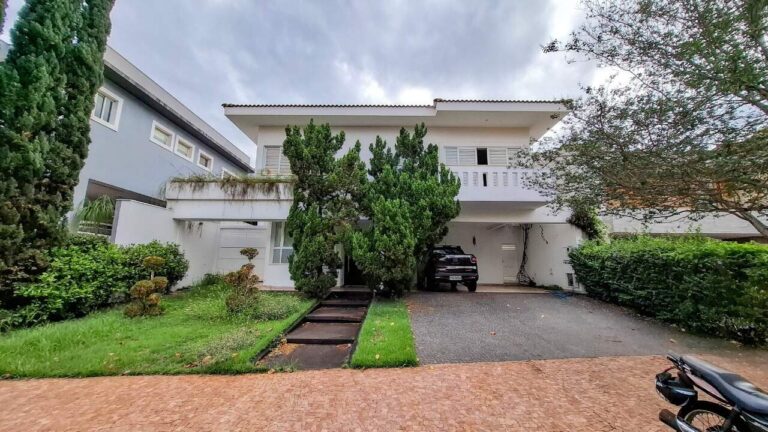 Casa em Condomínio para aluguel no Jardim Botânico: