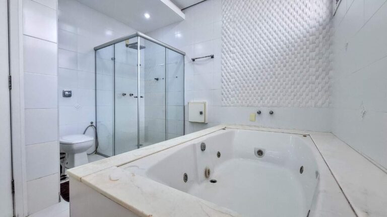 Casa em Condomínio para aluguel no Jardim Botânico: