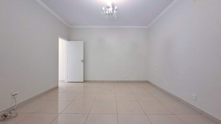 Casa em Condomínio para aluguel no Jardim Botânico: