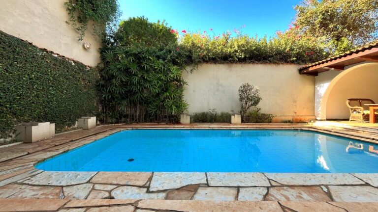 Casa para aluguel no Alto da Boa Vista: piscina
