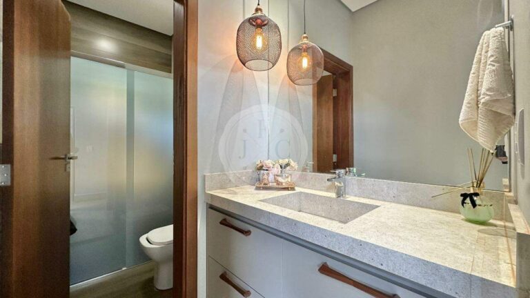 Casa em Condomínio para aluguel no Residencial e Empresarial Alphaville: