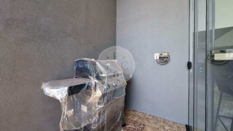 Casa em Condomínio para aluguel no Residencial e Empresarial Alphaville: