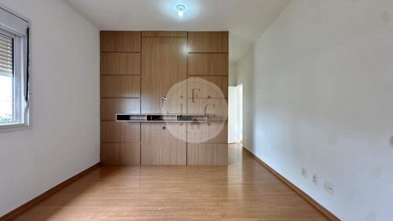 Casa em Condomínio à venda no Vila do Golfe: