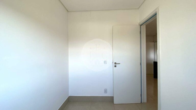 Apartamento à venda no Vila do Golfe: