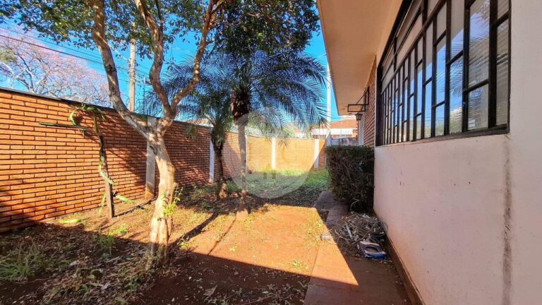 Casa Comercial para aluguel no Jardim São Luiz: