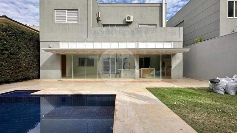 Casa em Condomínio à venda no Jardim Botânico: