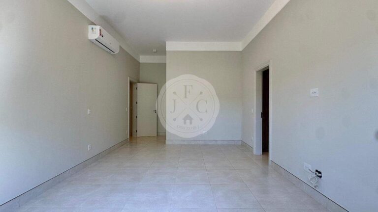 Casa em Condomínio à venda no Condomínio Guaporé: