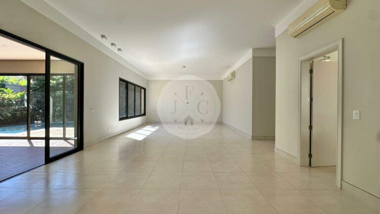 Casa em Condomínio à venda no Condomínio Guaporé: