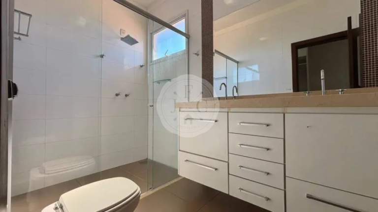 Casa em Condomínio para aluguel no Condomínio Pitangueiras: