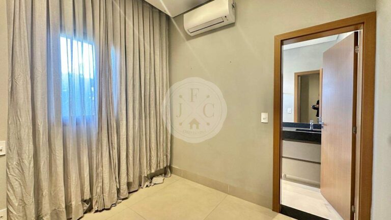 Casa em Condomínio à venda no Jardim San Marco: