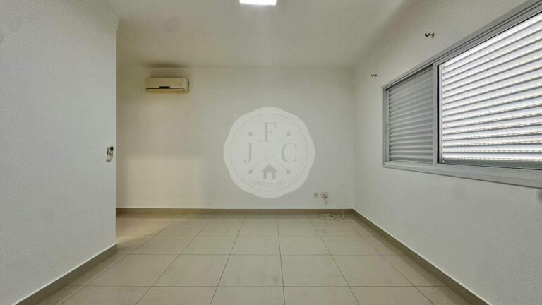 Casa em Condomínio à venda no Jardim Botânico: