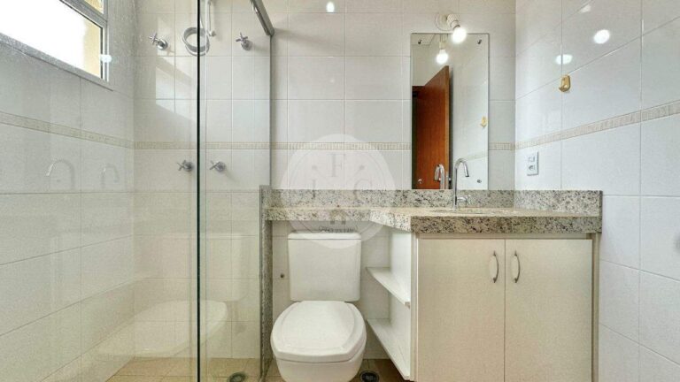 Casa em Condomínio para aluguel no Recreio das Acácias: