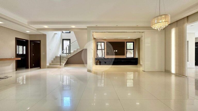 Casa em Condomínio à venda no Jardim Botânico: