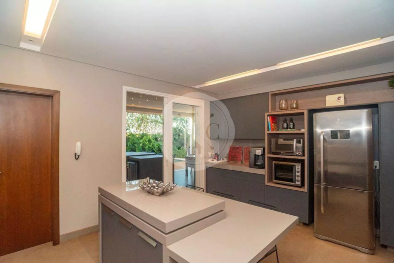 Casa em Condomínio à venda no Residencial e Empresarial Alphaville: