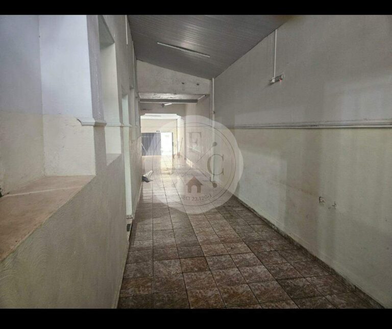 Casa Comercial à venda no Centro: