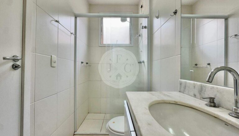 Casa em Condomínio à venda no Vila do Golfe: