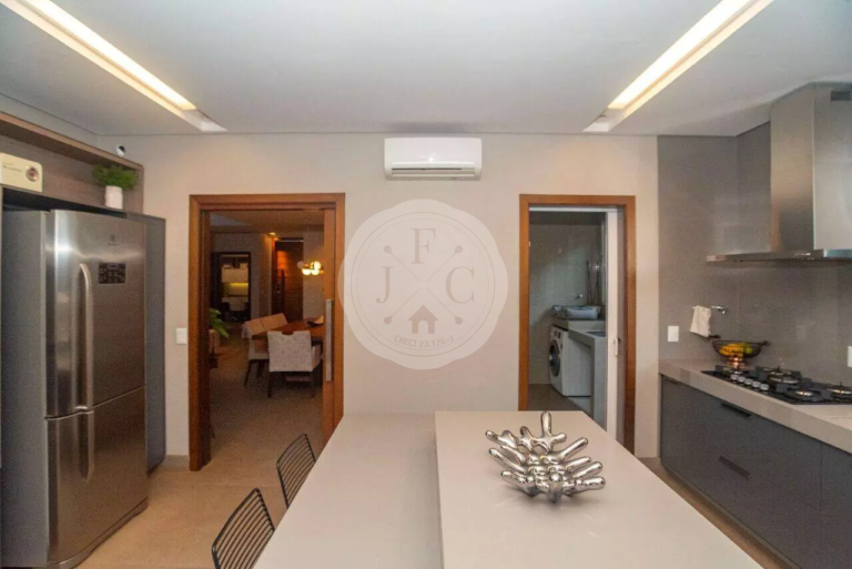 Casa em Condomínio à venda no Residencial e Empresarial Alphaville: