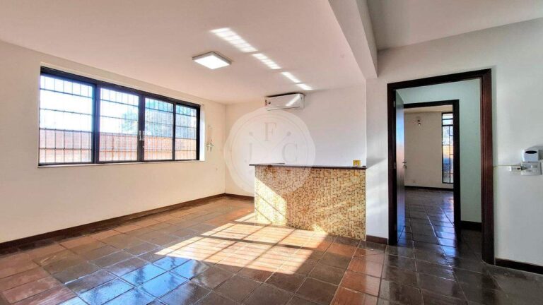 Casa Comercial para aluguel no Jardim São Luiz: