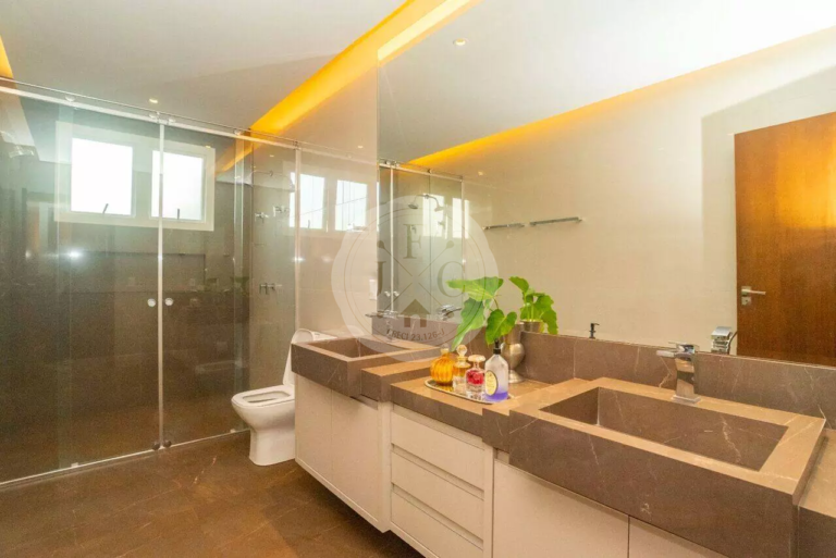 Casa em Condomínio à venda no Residencial e Empresarial Alphaville: