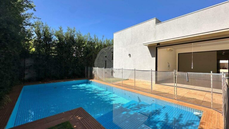 Casa em Condomínio à venda no Condomínio Guaporé: