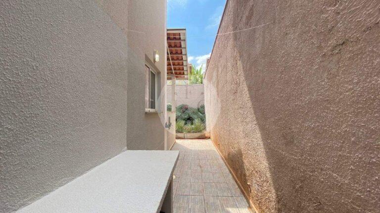 Casa em Condomínio para aluguel no Vila do Golfe: