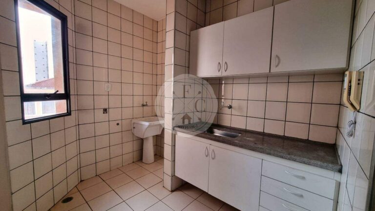 Apartamento para aluguel no Centro:
