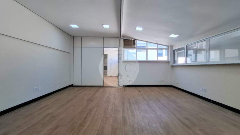 Casa Comercial para aluguel no Jardim São Luiz: