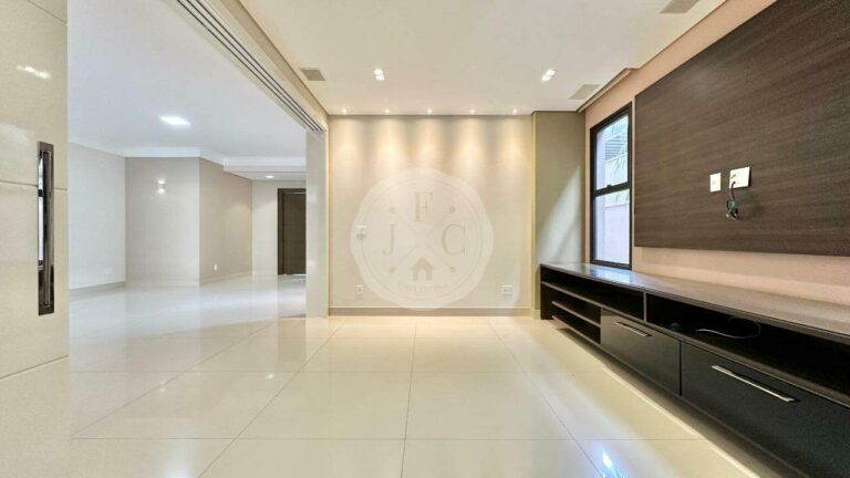 Casa em Condomínio à venda no Jardim Botânico: