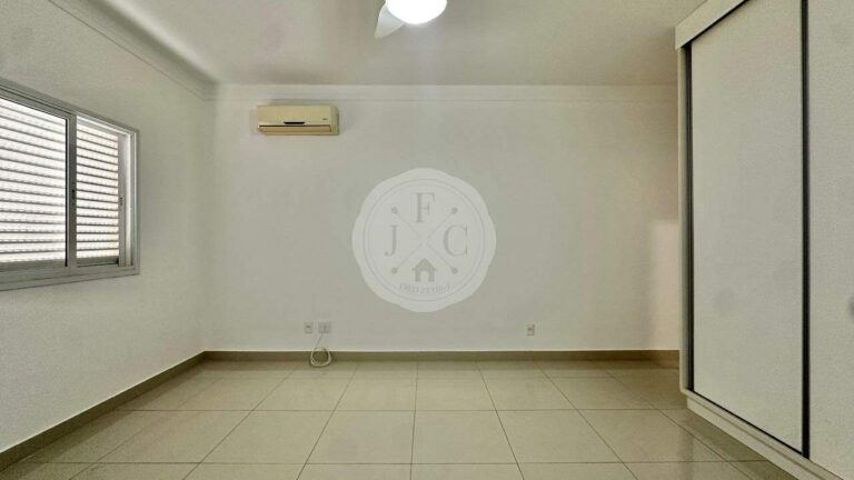 Casa em Condomínio à venda no Jardim Botânico: