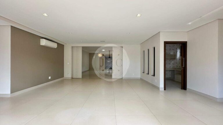 Casa em Condomínio à venda no Jardim Botânico: