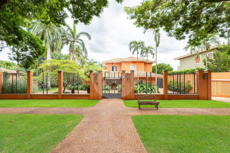Casa em Condomínio à venda no Colina Verde: