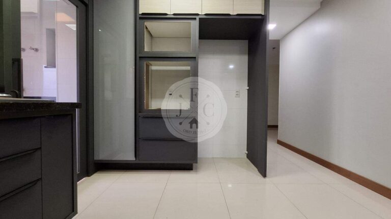 Apartamento à venda no Bosque das Juritis: