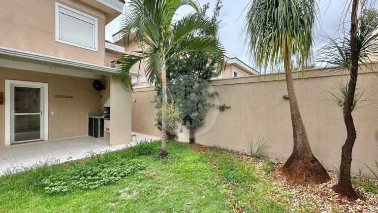 Casa em Condomínio à venda no Vila do Golfe: