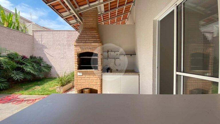 Casa em Condomínio para aluguel no Vila do Golfe: