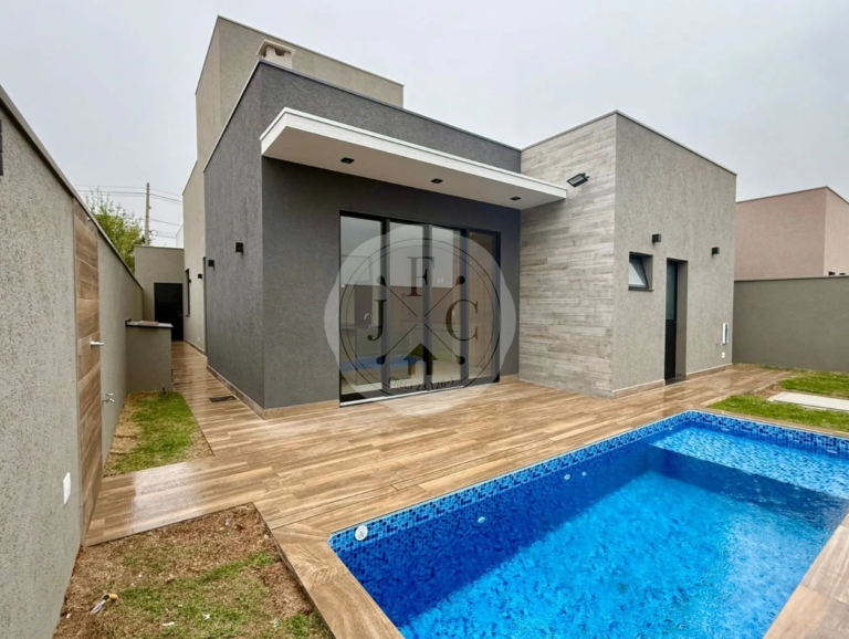 Casa em Condomínio à venda no Vila do Golfe: