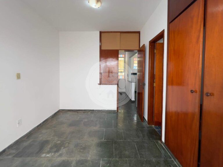 Apartamento à venda no Condomínio Itamaraty: