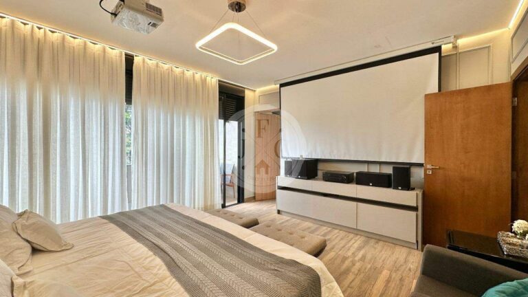 Casa em Condomínio para aluguel no Residencial e Empresarial Alphaville: