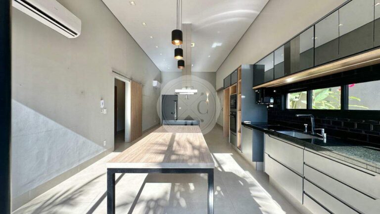 Casa em Condomínio à venda no Jardim San Marco: