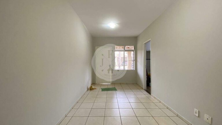 Casa em Condomínio para aluguel no Jardim dos Gerânios:
