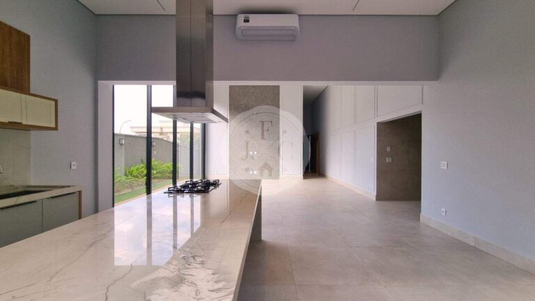 Casa em Condomínio para aluguel no Residencial e Empresarial Alphaville: