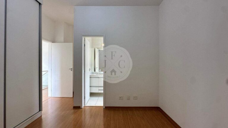 Casa em Condomínio para aluguel no Vila do Golfe: