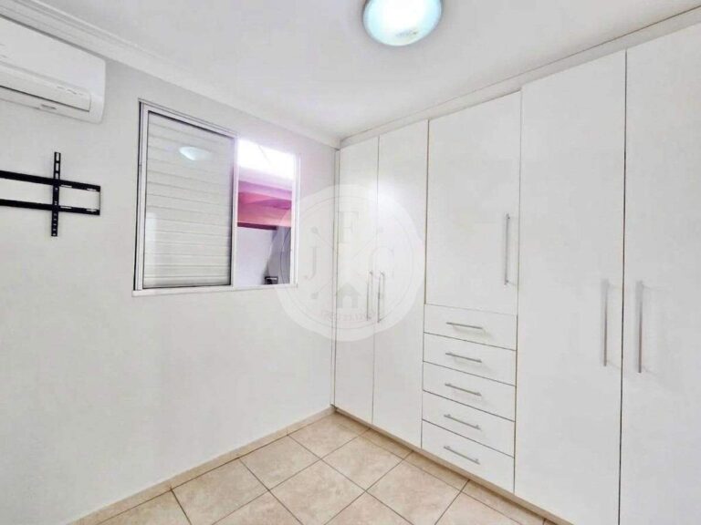 Casa em Condomínio para aluguel no Jardim dos Gerânios: