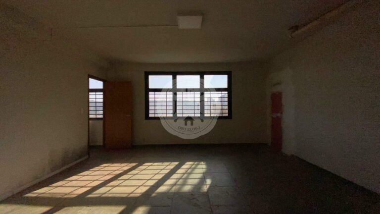 Prédio Comercial para aluguel no Vila Seixas: